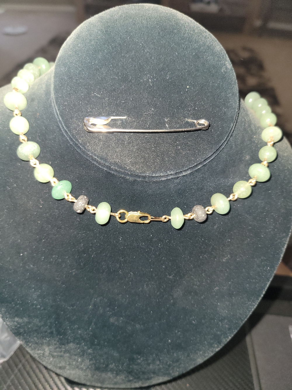 Vintage 16" Light Green Gemstone Station Necklace Wire Wrapped Jade Aventurine - Picture 9 of 10